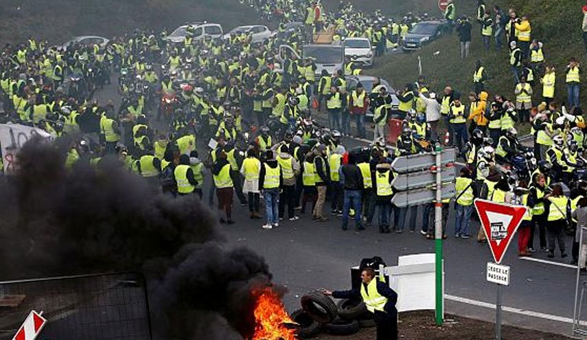 فرانسوی‌ها برای تجمعات اعتراضی همزمان با اجلاس گروه ۷ آماده می‌شوند