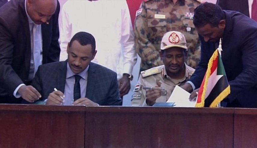 رئیس شورای حاکمیتی سودان سوگند یاد کرد
