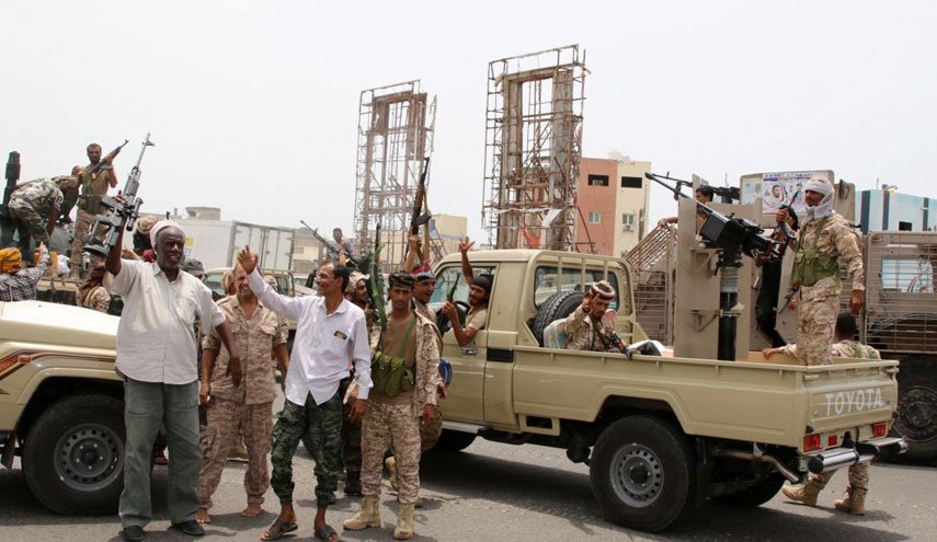 تقابل امارات و عربستان در یمن/ تلاش نیروهای حامی امارات برای سیطره بر استان دیگری در جنوب یمن 