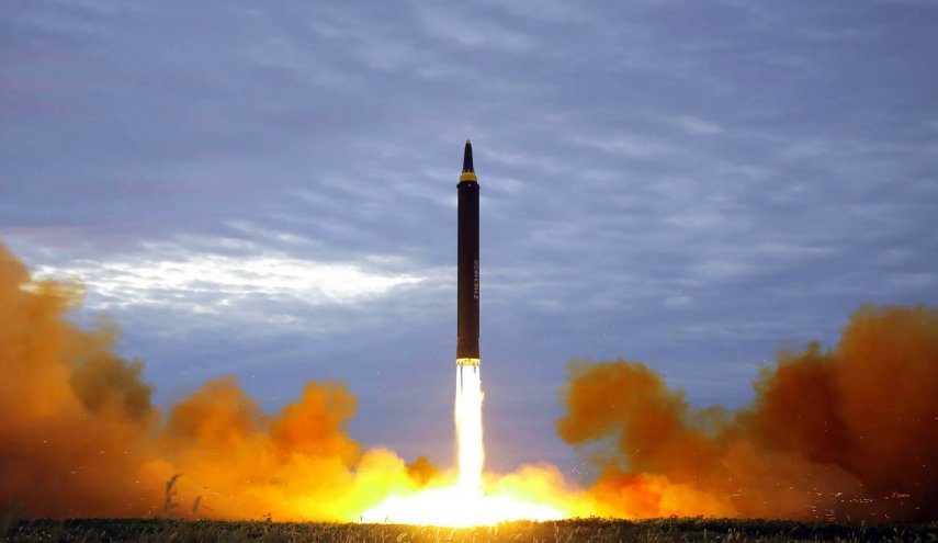 کره‌شمالی دو موشک دیگر شلیک کرد

