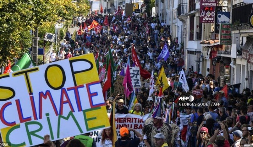 تظاهرات جدید در فرانسه، این‌بار علیه نشست سران «گروه ۷»
