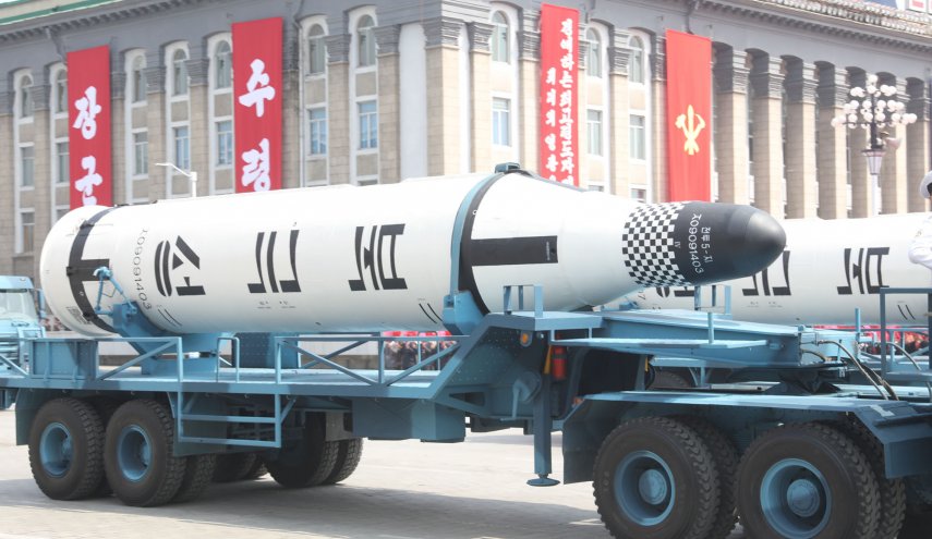 توکیو: کره‌شمالی در حال توسعه کلاهک جنگی موشکی است