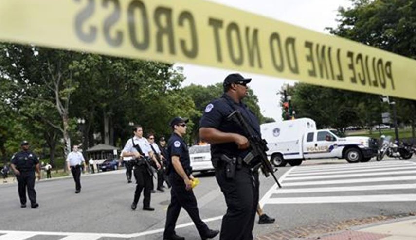 2 کشته در تیراندازی فرد مسلح به سوی ماموران پلیس در آمریکا