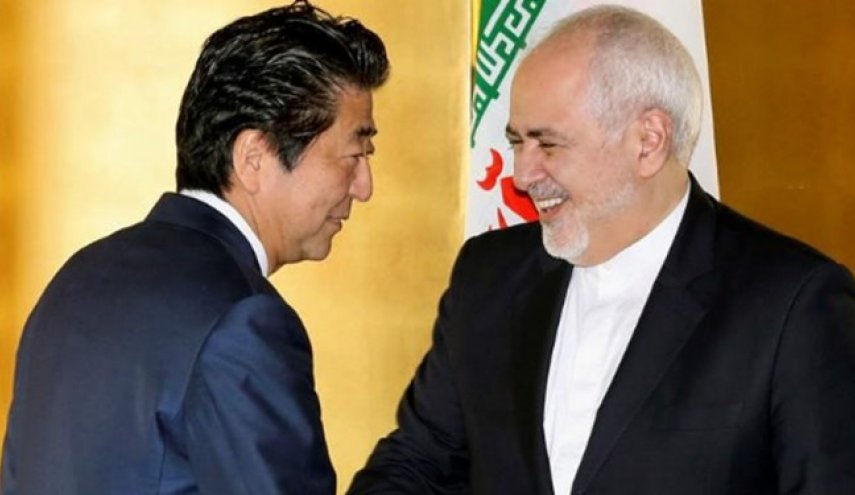 ظریف در دیدار با آبه: ایران به دنبال تنش نیست
