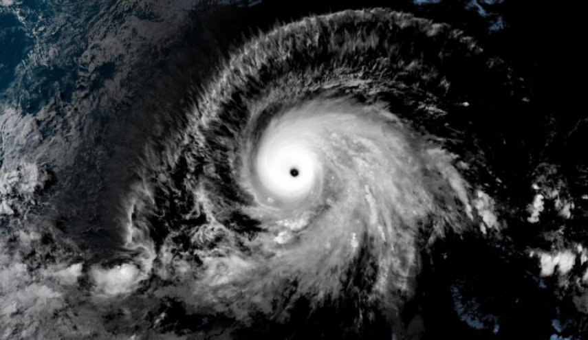 إعصار ”دوريان“ يزداد تدميرا ويقترب من فلوريدا الأمريكية
