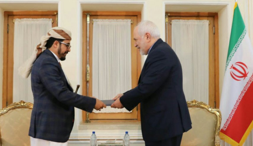 سفیر جدید یمن رونوشت استوارنامه‌اش را تقدیم ظریف کرد+ فیلم