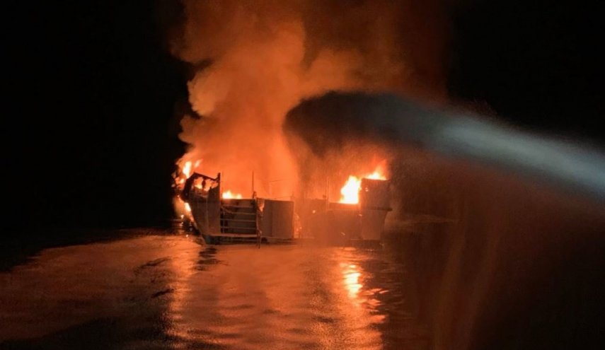 آتش سوزی کشتی تفریحی در کالیفرنیا| 25 جسد بیرون کشیده شد