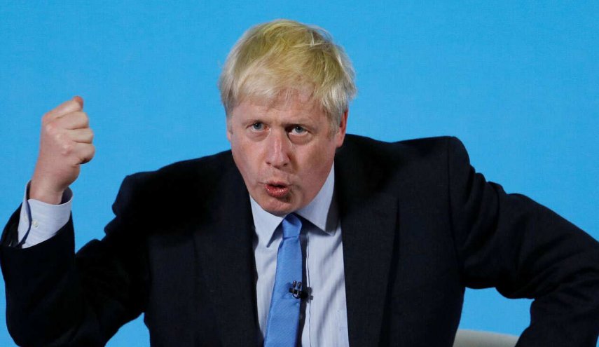 صحيفة التايمز: رئيس الوزراء البريطاني تلقى لكمة في الوجه