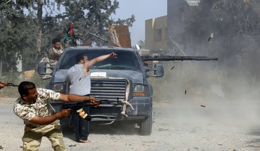 إستهداف آليات تابعة لقوات حفتر جنوبي طرابلس