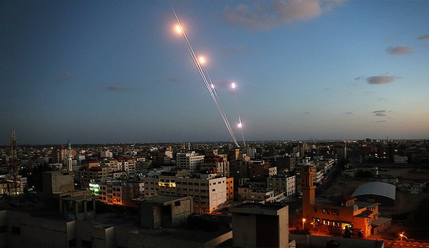 إطلاق قذائف صاروخية من قطاع غزة باتجاه المستوطنات