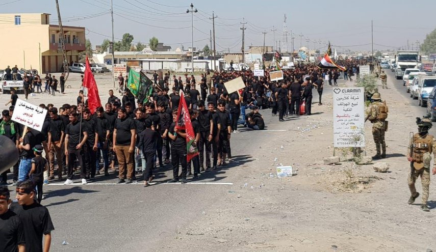 شاهد بالصور لأول مرة  في الموصل.. مسيرة حسينية للقواعد الشعبية 