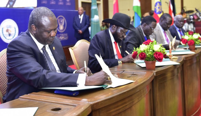اتفاق بتشكيل حكومة انتقالية في جنوب السودان
