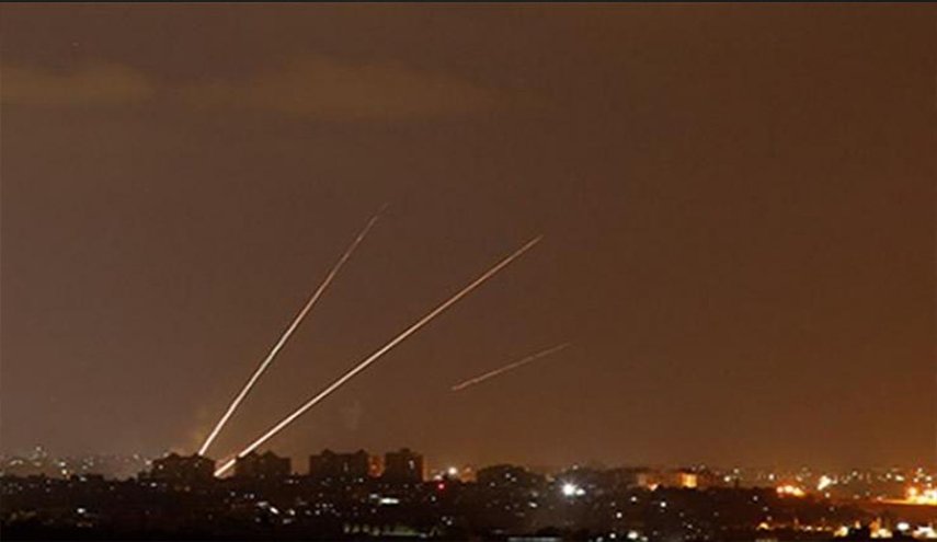 عطوان: صاروخا غزة سيحددان نتائج الانتخابات الإسرائيلية