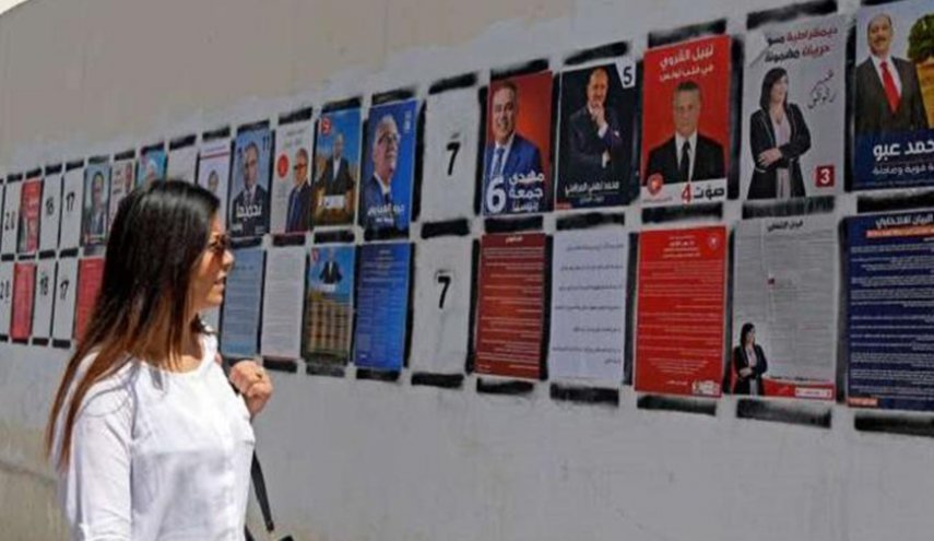 خبراء تونسيون: ‘التصويت العقابي’ قلب موازين انتخابات الرئاسة
