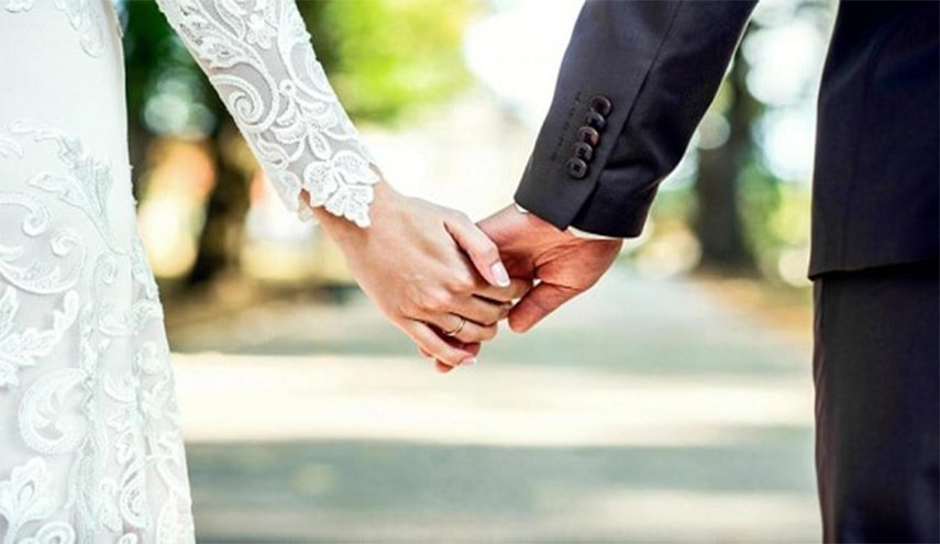 الزواج السعيد يقلل خطر الإصابة بمرض شائع
