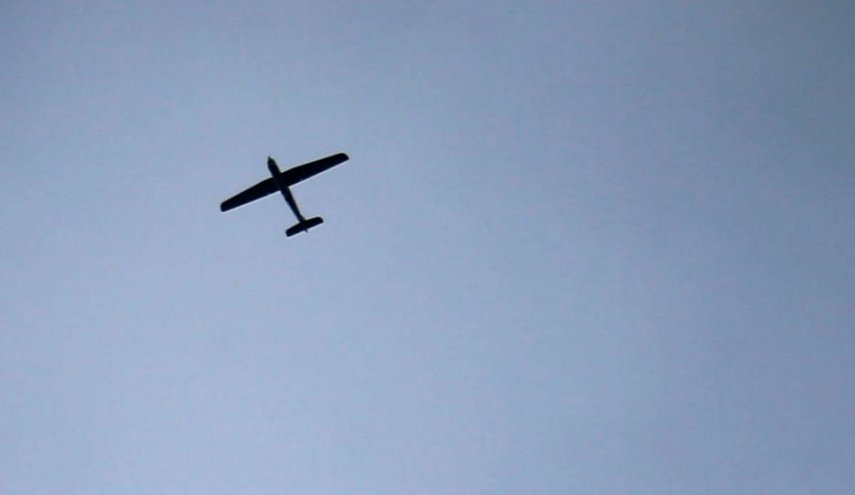 الدفاعات السورية تسقط طائرة مسيرة فوق بلدة جب رملة بريف حماة