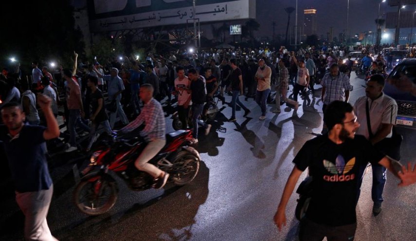 اعتقال 102 خلال مظاهرات طالبت برحيل السيسي في مصر