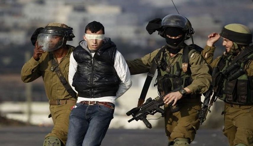 صهیونیست ها تعدای از فلسطینی ها را  در کرانه باختری بازداشت کردند