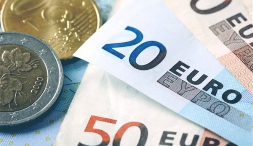 اطلاعیه جدید بانک مرکزی درباره ارز زائران اربعین/ هر زائر ۱۰۰ یورو می‌گیرد