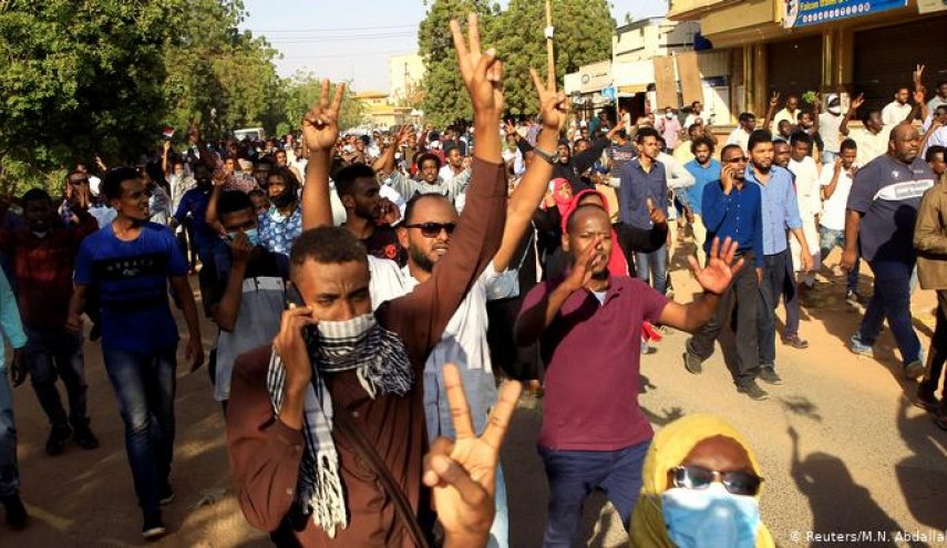 'أطباء السودان': جثتان بالمشرحة منذ فض اعتصام القيادة العامة