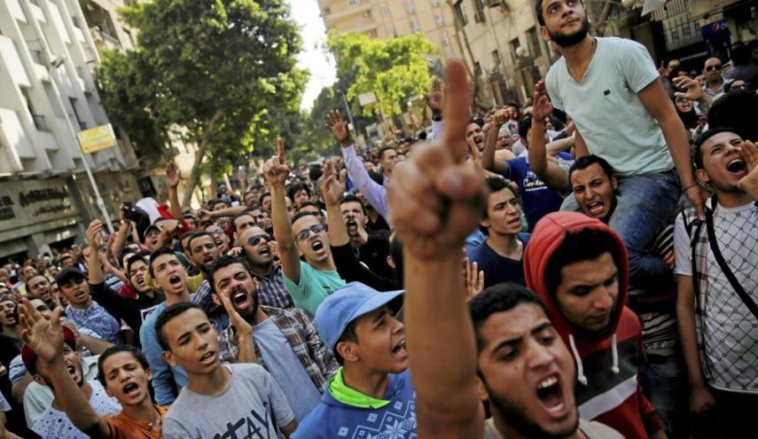 افشاگر معروف مصری بار دیگر مردم را به تظاهرات گسترده فراخواند
