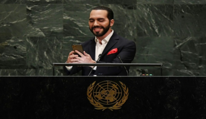 الرئيس السلفادوري يبدأ خطابه في الأمم المتحدة بـ'سيلفي'