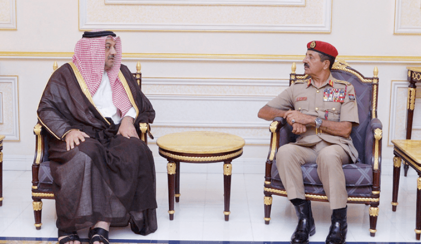 وزير الدفاع القطري يصل الى عمان 