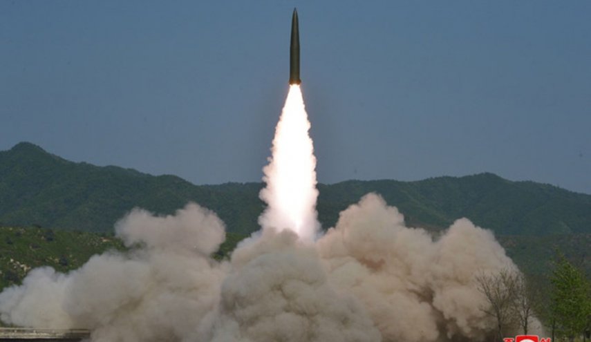 كوريا الشمالية تطلق صاروخًا نحو اليابان