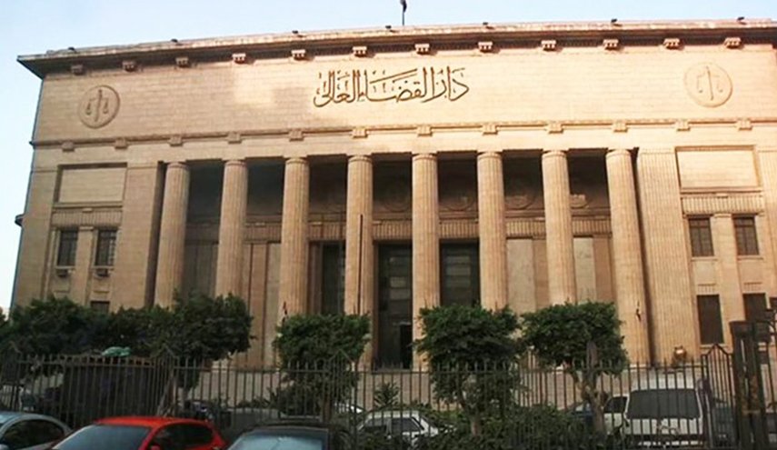 محاكمة مسؤولين مصريين أهدروا ملايين الجنيهات 