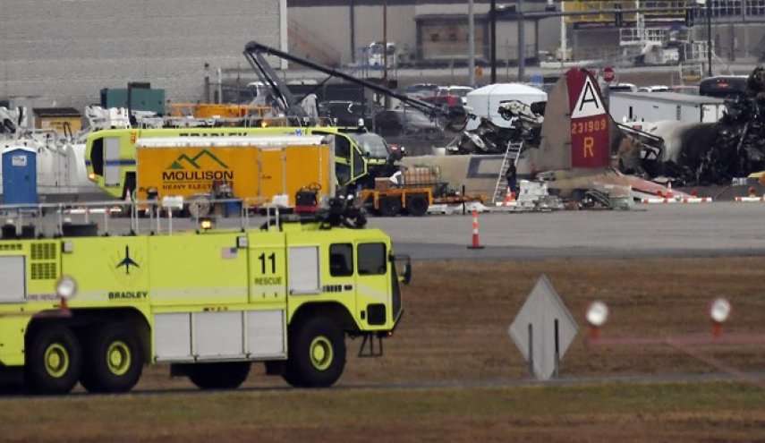 سقوط یک بمب‌افکن در آمریکا 7 کشته برجا گذاشت+ عکس