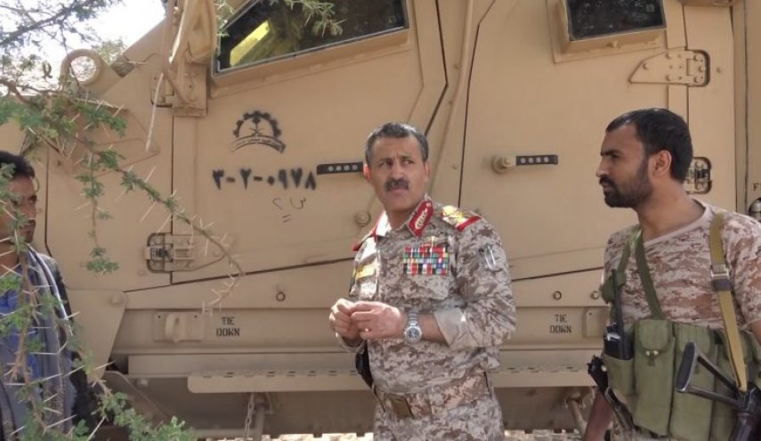 صور/ الدفاع اليمنية تقرر مصير آليات ومدرعات التحالف