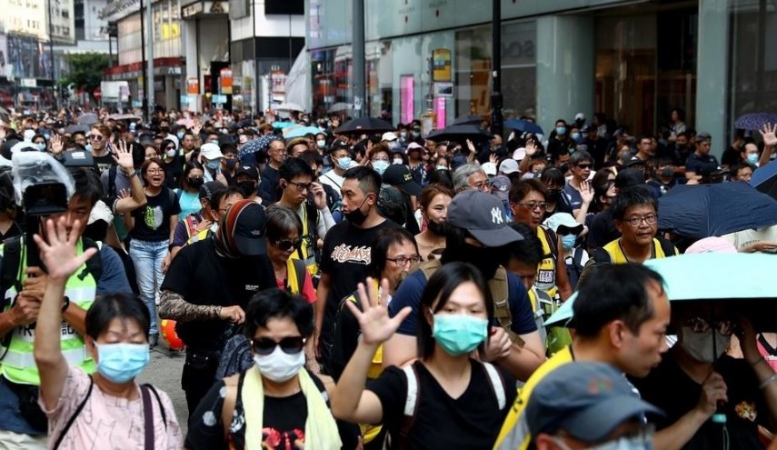  بعد ليلة من الاحتجاجات العنيفة... الهدوء يسود هونغ كونغ