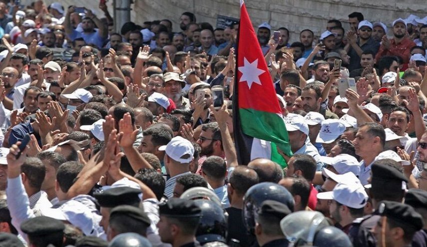 توافق دولت اردن و معلمان برای پایان دادن به اعتصابات