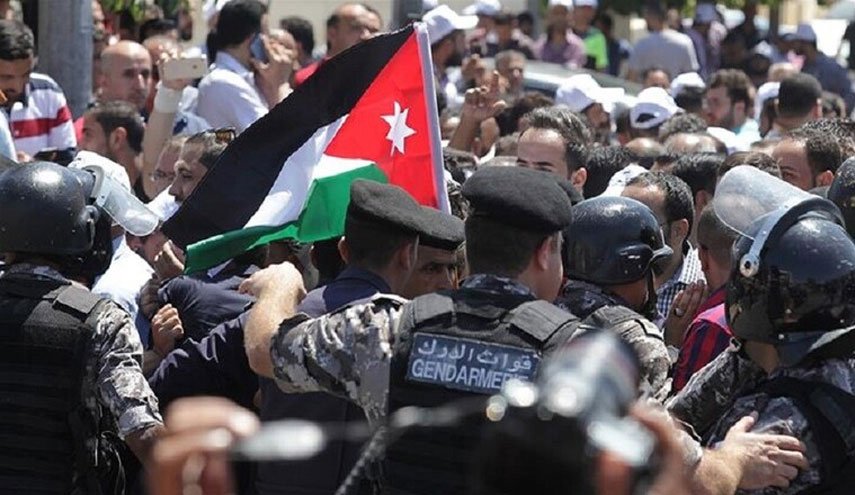 پایان طولانی‌‌ترین اعتصاب در اردن و بازگشت دانش‌آموزان به کلاس‌های درس