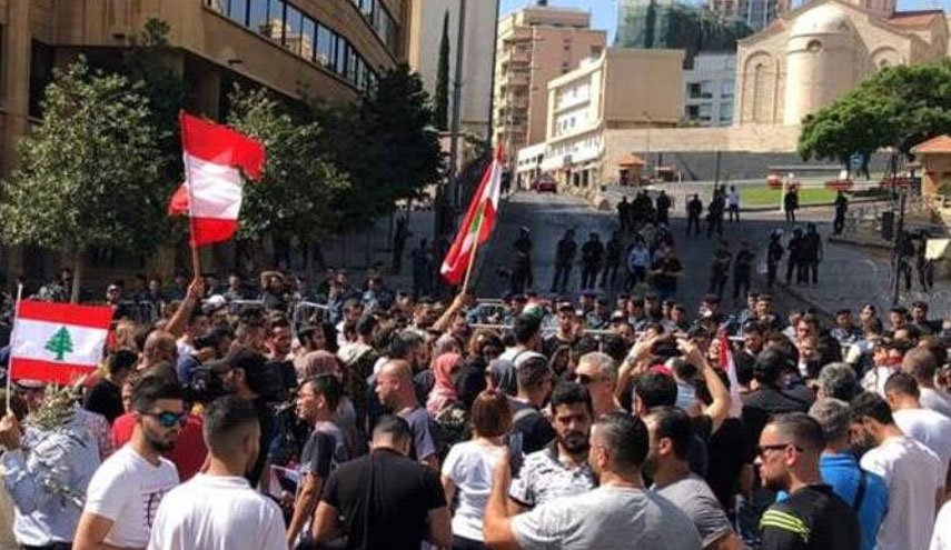استقبال سرد لبنانی ها از فراخوان برگزاری تظاهرات اعتراضی