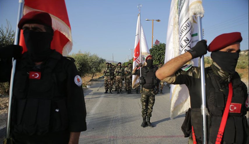 مسلحو 'الجيش الحر' يستكملون الاستعدادات لعملية تركية محتملة شرق الفرات