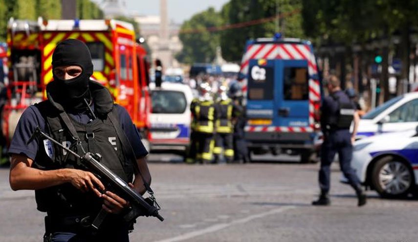 فرانسه در معرض افزایش خطر اقدام تروریستی 