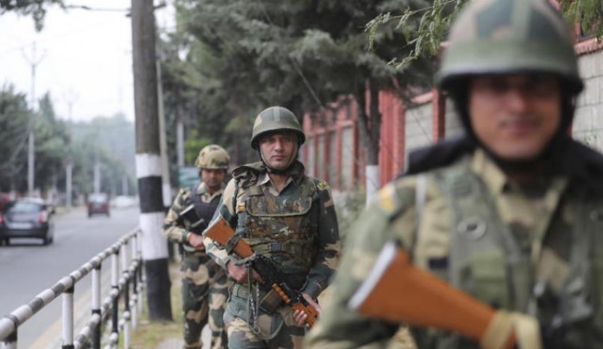 مقتل 4 مدنيين إثر اشتباكات بين الهند وباكستان في كشمير