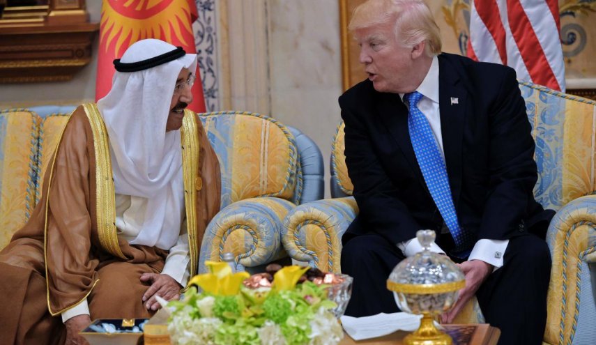 أمير الكويت يتلقى اتصالاً هاتفيا من الرئيس الأميركي