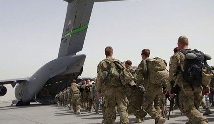 آمریکا ۱۵۰ نظامی خود در سوریه را به همراه تجهیزات آنان به عراق انتقال داد