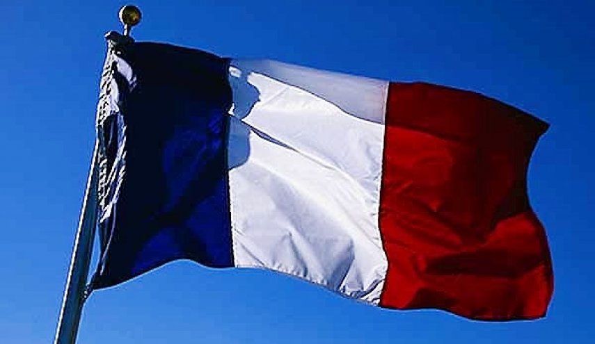 فرانسه خروج از ائتلاف ضد داعش را بررسی می‌کند

