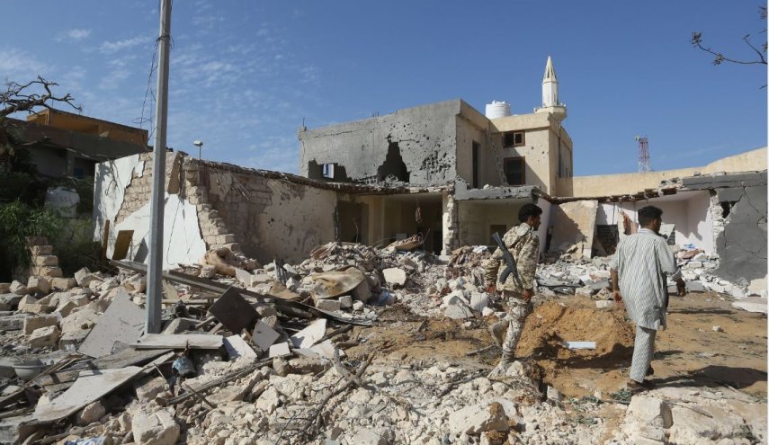 مقتل ثلاث شقيقات وإصابة أم وابنها بقصف لحفتر في طرابلس