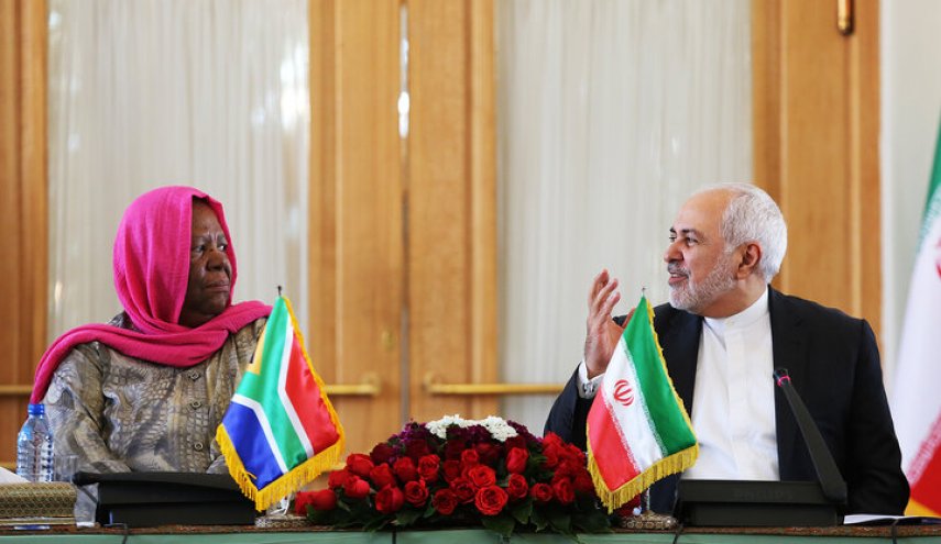 ظريف: أوروبا عاجزة عن تنفيذ التزاماتها بالاتفاق النووي