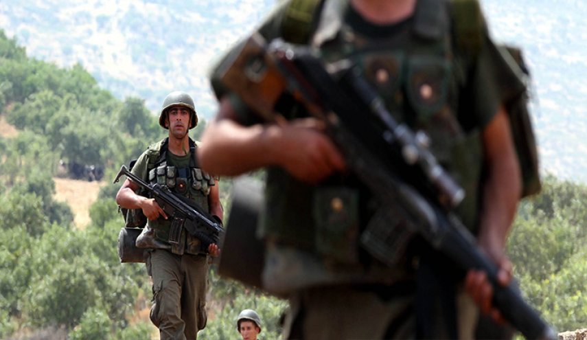 تركيا تراقب خروج المسلحين خلال 120 ساعة ومقتل جندي لها