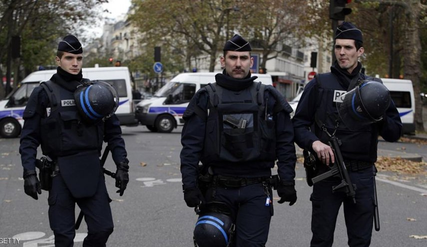 الشرطة الفرنسية تقبض على رجل تحصن في متحف بمنطقة الريفييرا