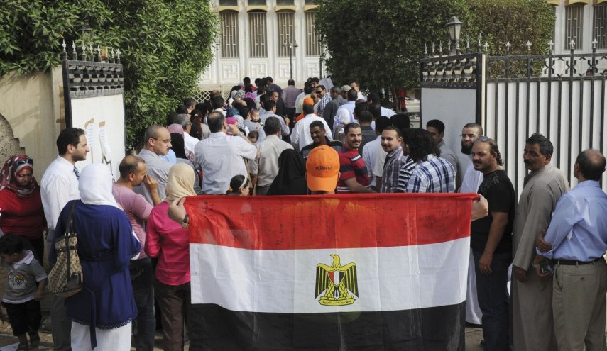 مصر تصدر بيانا بشأن تعرض مواطن كويتي للضرب في القنصلية المصرية بالكويت