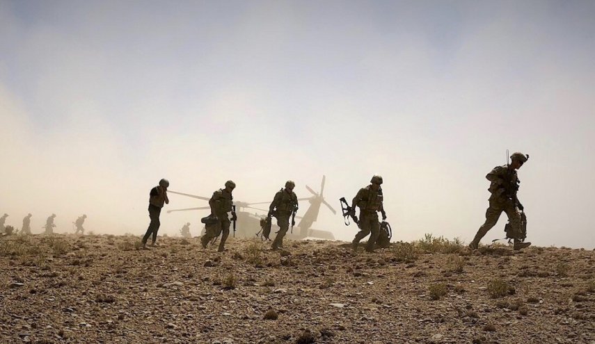 اصابة 5 جنود أمريكيين في هجوم لطالبان على قاعدة اميركية