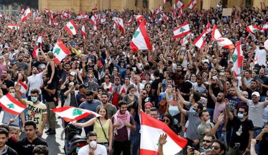 معترضین لبنانی: اگر مقاومت و ارتش نبودند الان داعش در راس حکومت بود