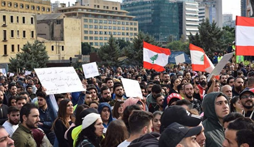 بدء العد العكسي للحلّ في لبنان