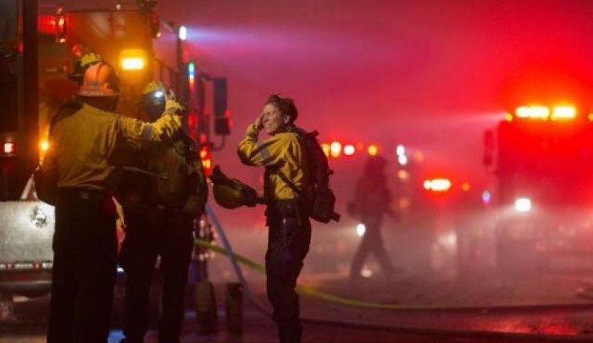 إجلاء نحو 50 ألف شخص جراء الحرائق في كاليفورنيا